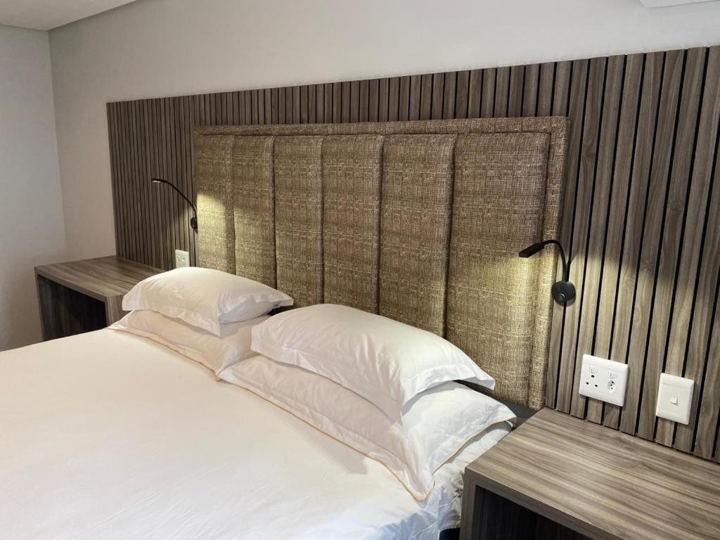 Zar Hotel Аманцимтоти Екстериор снимка